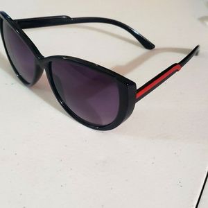 Vintage sunglasses women